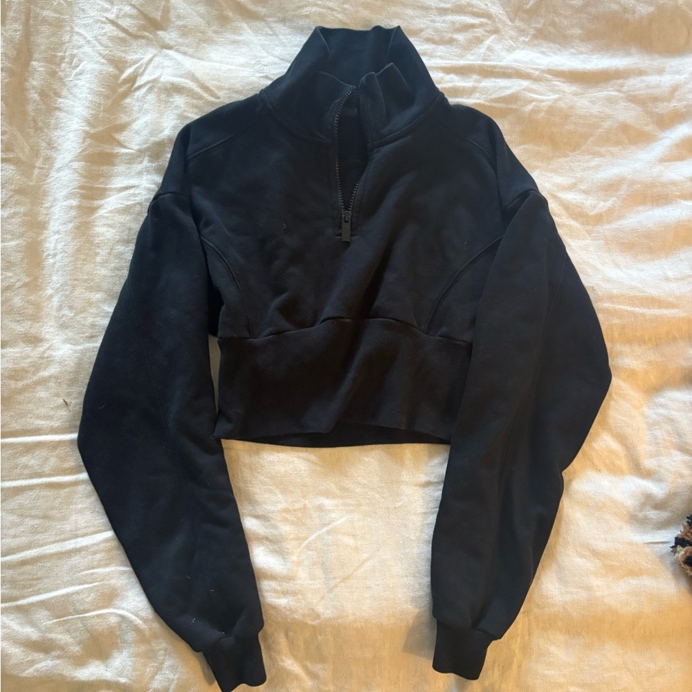 ALO Cropped Pullover